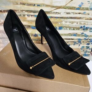 New Zac Zac Posen Nia Buckle Pump In Black